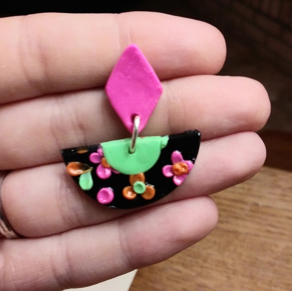 Neon Polymer Clay Earrings 🌺 Handmade - Picture 2 of 4